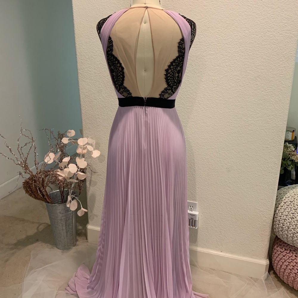 Bcbg lavender lace pleAted dress - Picture 4 of 7